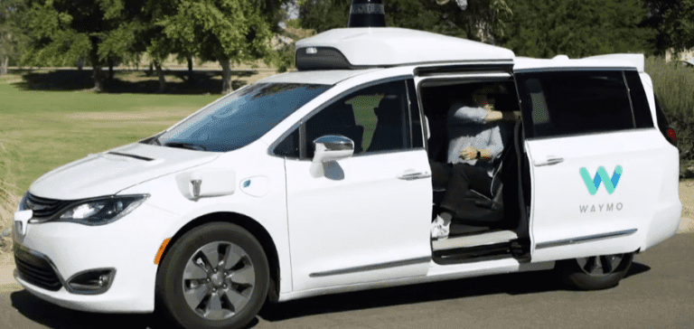 Η Waymo παρήγγειλε 62.000 αυτοκίνητα Fiat Chrysler για την επερχόμενη αυτόνομη υπηρεσία ταξί