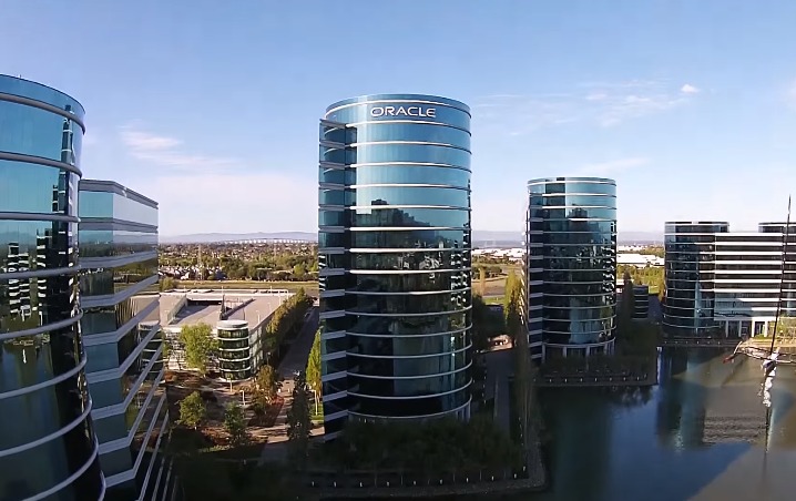 Η Oracle λέει ότι θα μεταφέρει την έδρα του από τη Silicon Valley στο Τέξας