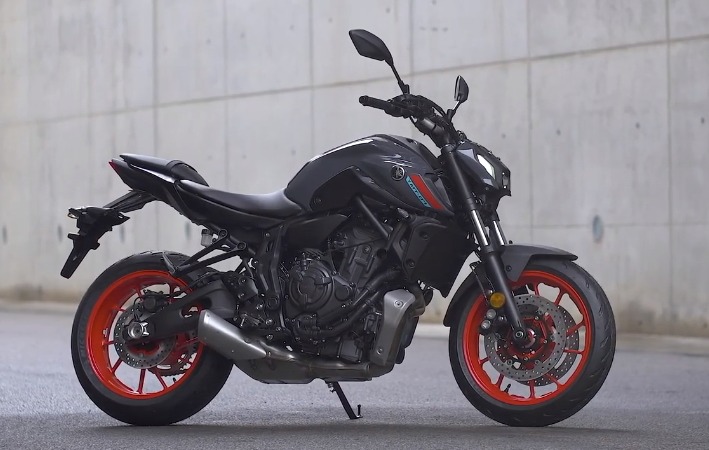 Yamaha MT-07 vs Suzuki SV650A Σύγκριση