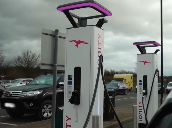 Η Ionity μειώνει τις τιμές φόρτισης σε έως και 26 σεντ ανά kWh στα ηλεκτρικά αυτοκίνητα