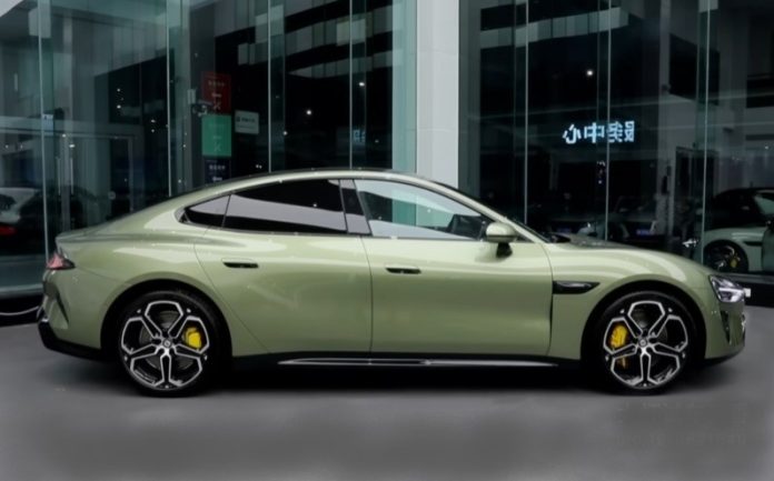 Η Xiaomi διπλασιάζει την παραγωγή του ηλεκτρικού αυτοκινήτου SU7