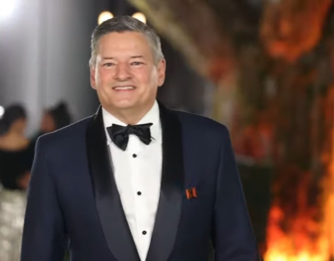 Ο Ted Sarandos του Netflix πιστεύει ότι οι εργαζόμενοι με δεξιότητες τεχνητής νοημοσύνης μπορούν να "κλέψουν τη δουλειά σας"