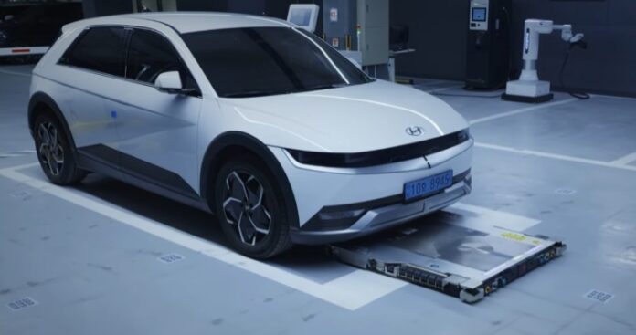 Η Hyundai φέρνει την επανάσταση στο παρκάρισμα με το Parking Robot