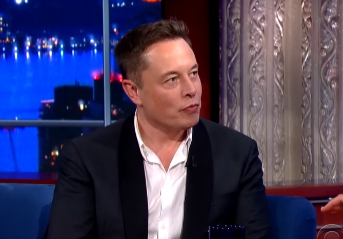 Ο Elon Musk απειλεί την Apple: Όχι iPhone στις εταιρείες μου αν ενσωματώσουν το ChatGPT