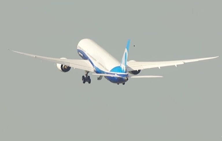 Η Boeing φέρεται να χρησιμοποίησε ελαττωματικά εξαρτήματα στο 787 Dreamliner