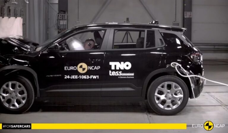 Crash test Euro NCAP: μόλις 3 αστέρια για το Jeep Avenger