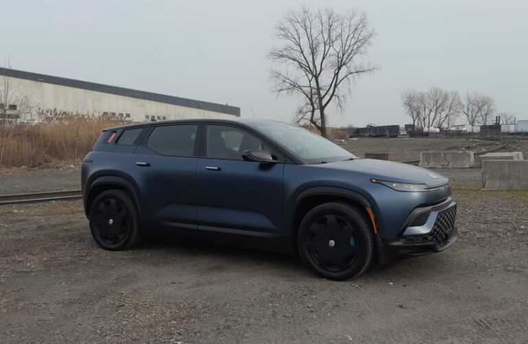 Η χρεοκοπία της Fisker εγκλωβίζει ψηφιακά τους πελάτες της