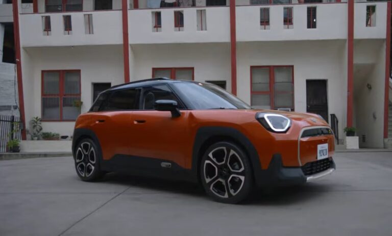 Το Mini μειώνει τις τιμές του ηλεκτρικού Aceman: Νέα προσέγγιση στην αγορά