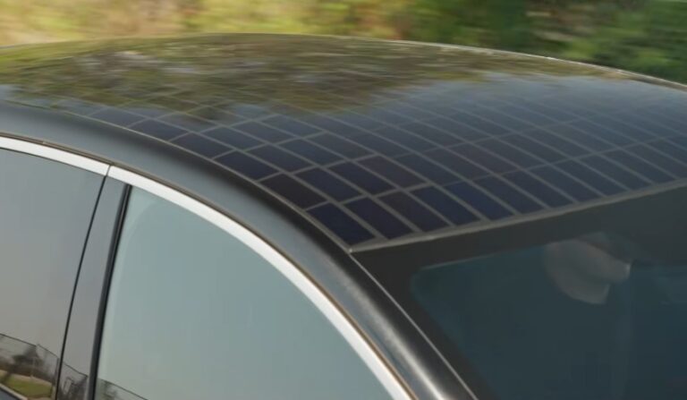 Αυτοκίνητο με ηλιακά πάνελ: Nissan και Lightyear δοκιμάζουν Ariya που «δίνει» έως 23 km/ημέρα