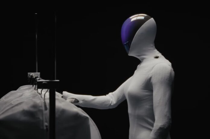 Ακόμα και όταν πέφτει, το ρομπότ Xpeng Iron μοιάζει ανθρώπινο. Η ανάλυση του ατυχήματος