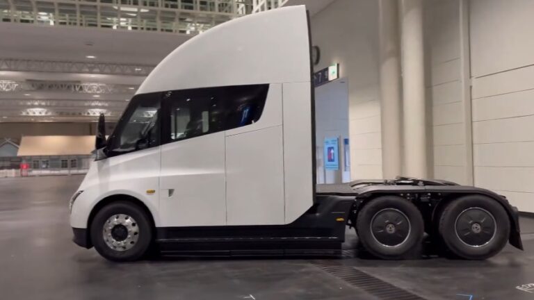 Tesla Semi τιμή: 290.000 δολάρια για το Long Range — 60% ακριβότερο από ό,τι είχε ανακοινωθεί