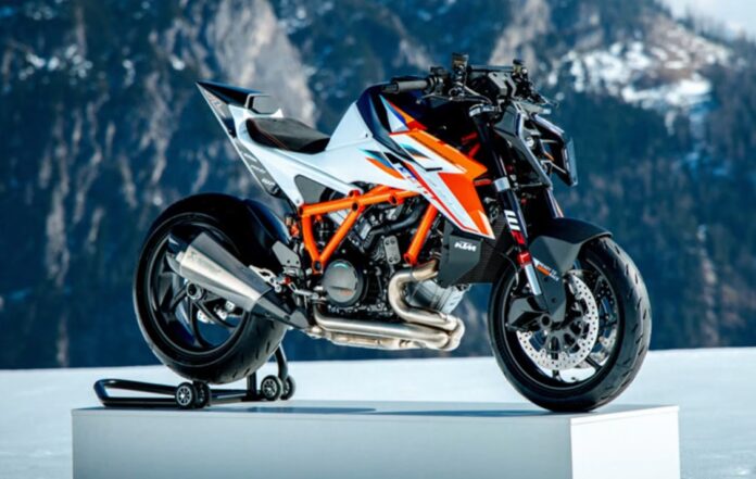 KTM 1390 super duke rr 2026: η πιο ακραία naked της πίστας